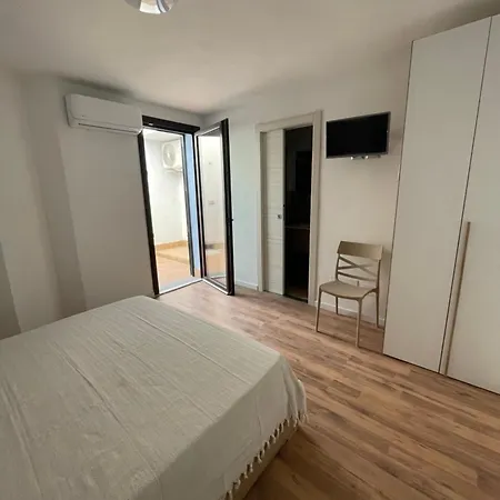 Onda Blu Guest house *